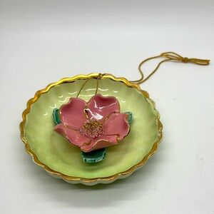 VTG Ceramic Pink Floral Wall Hanging
